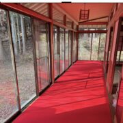 赤いやつ敷きました